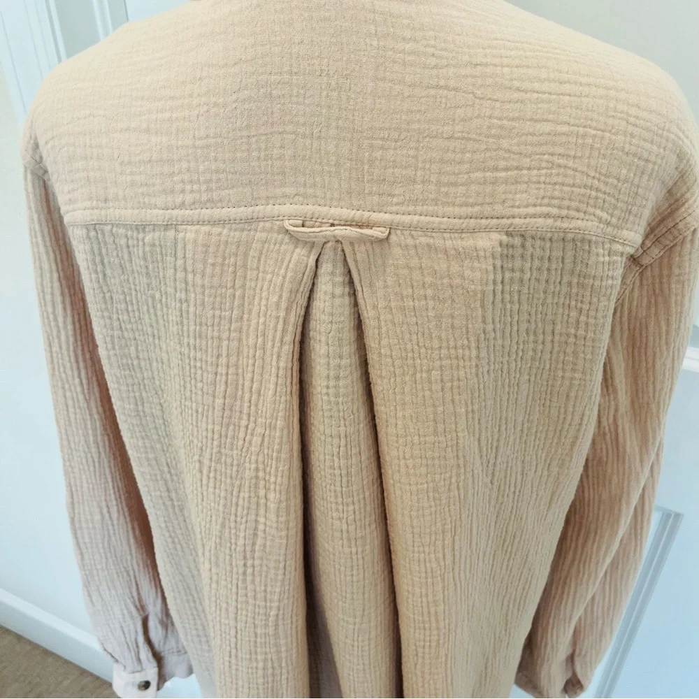 Alembika Recreation Button Down Top